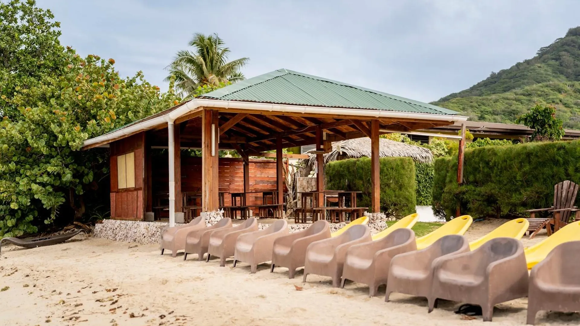 מוריאה Fare Miti Access Private White Sand Beach פולינזיה הצרפתית