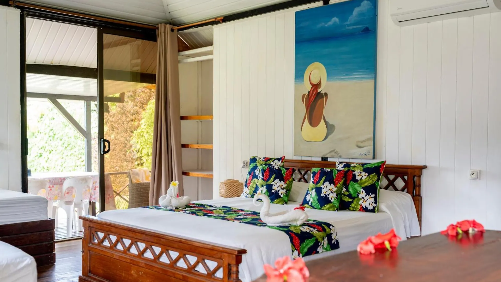מוריאה Fare Miti Access Private White Sand Beach